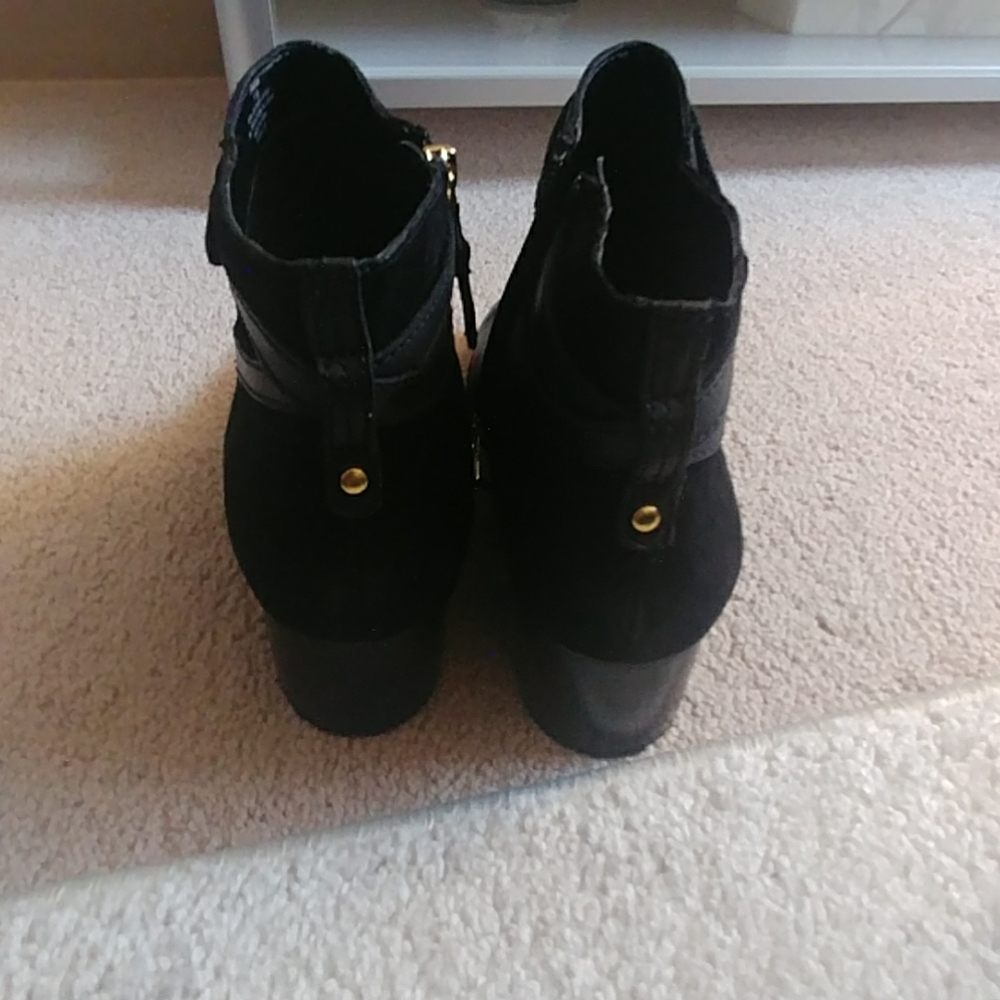 Booties - Picture 6 of 8